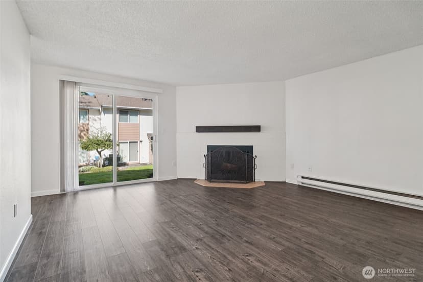 Property photo for 12818 SE 41st Lane #B103, Bellevue photo 5