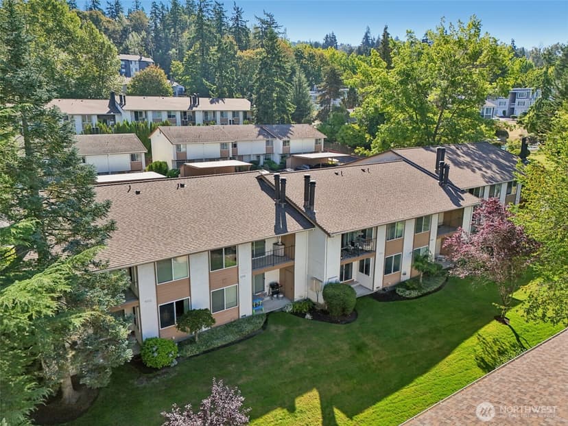 Property photo for 12818 SE 41st Lane #B103, Bellevue photo 29