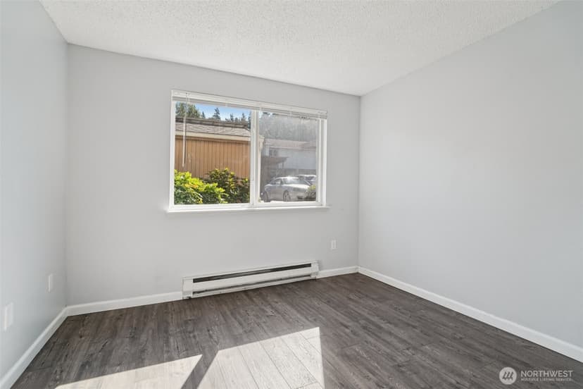 Property photo for 12818 SE 41st Lane #B103, Bellevue photo 20