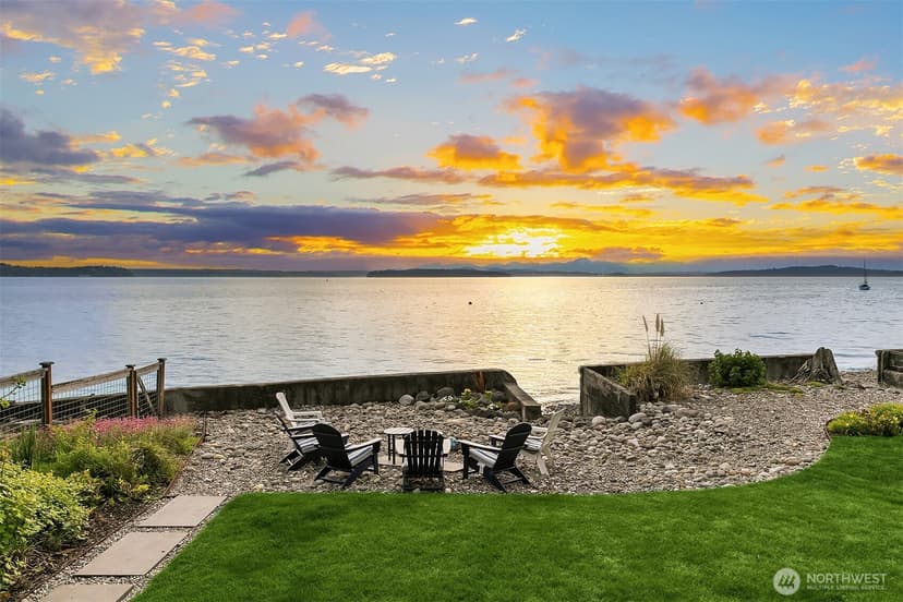 Property photo for 7161 Beach Drive SW, Seattle photo 12