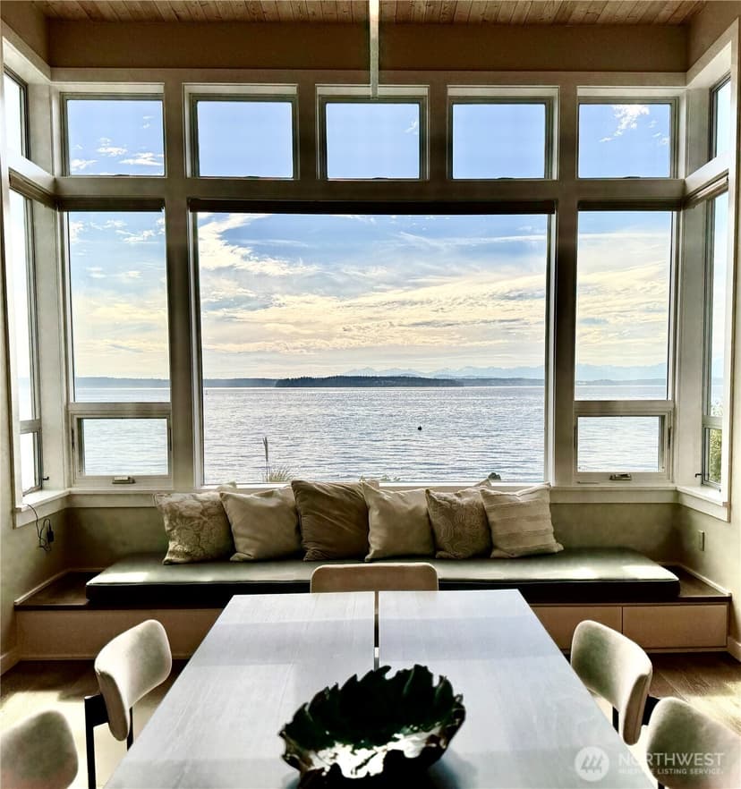 Property photo for 7161 Beach Drive SW, Seattle photo 8