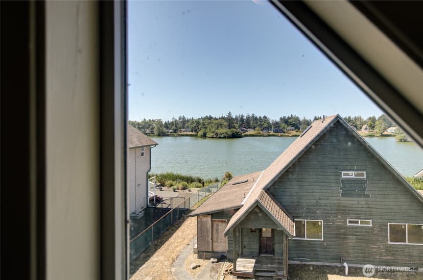 Property photo for 639 Lake Island Avenue SE, Ocean Shores photo 15