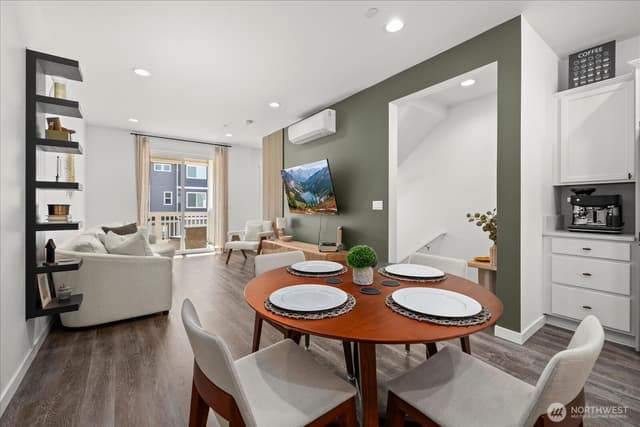 Property photo for 18133 1st Place SW, Normandy Park photo 4