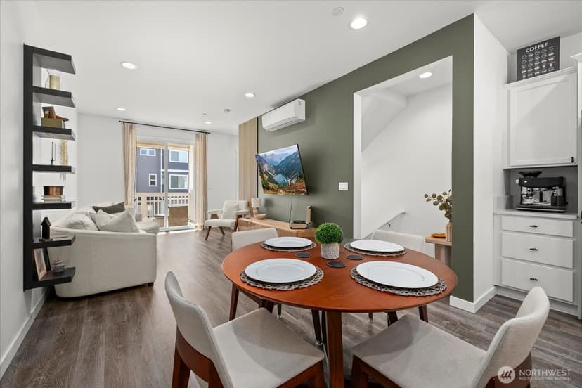 Property photo for 18133 1st Place SW, Normandy Park photo 4