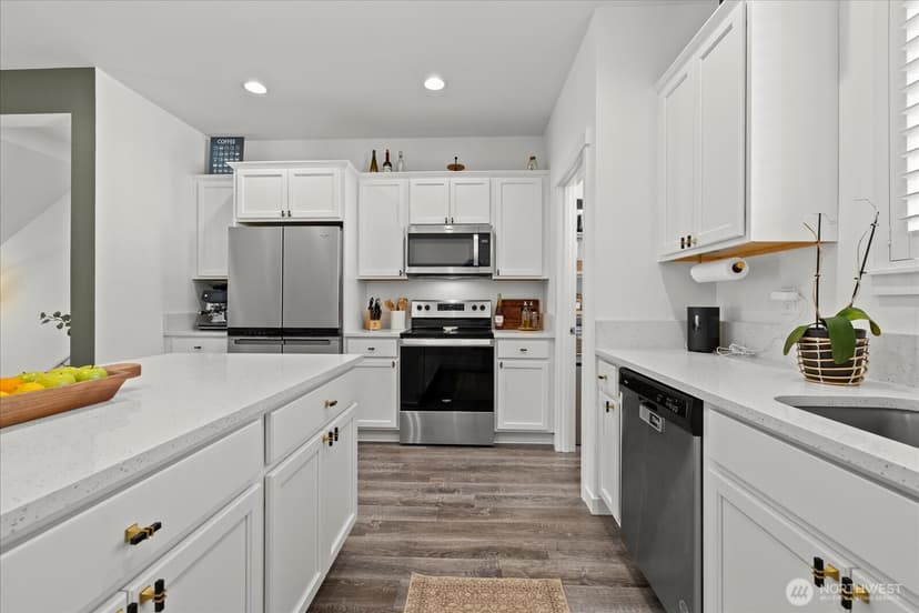Property photo for 18133 1st Place SW, Normandy Park photo 8