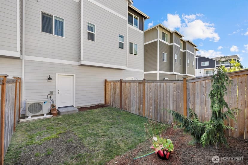 Property photo for 18133 1st Place SW, Normandy Park photo 25