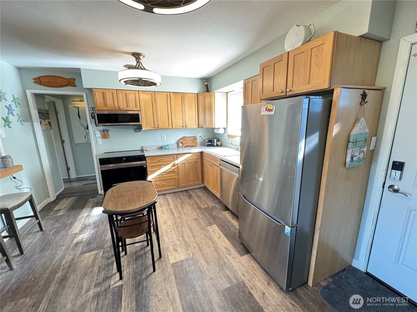 Property photo for 333 Canal Drive NE, Ocean Shores photo 9