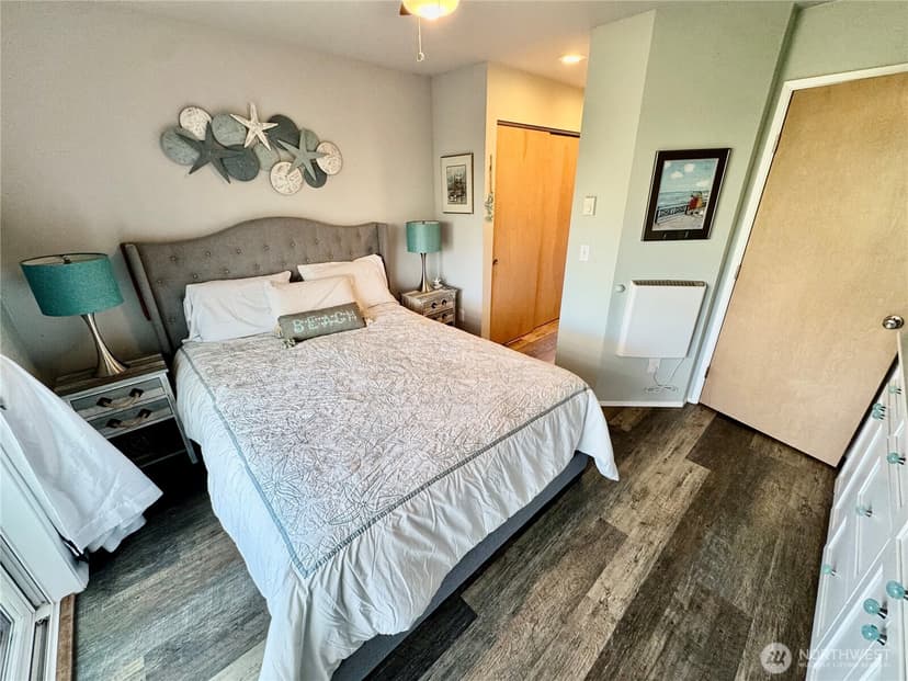 Property photo for 333 Canal Drive NE, Ocean Shores photo 13