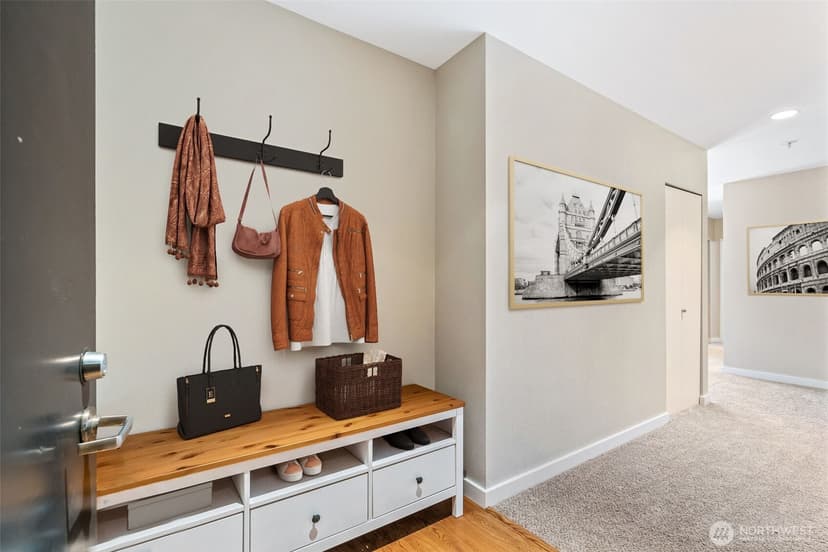 Property photo for 2440 Western Avenue #503, Seattle photo 3