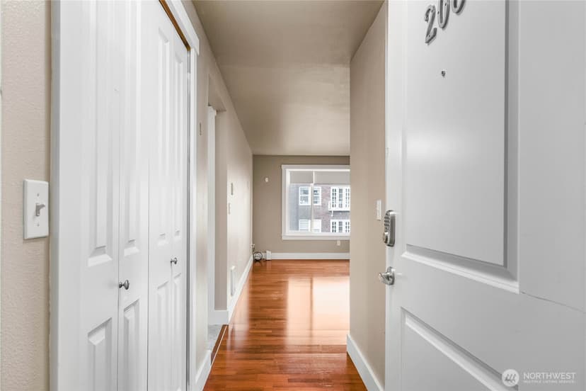 Property photo for 25 N Broadway #206, Tacoma photo 4