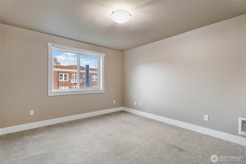 Property photo for 25 N Broadway #206, Tacoma photo 12
