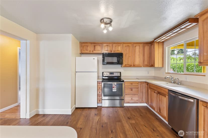 Property photo for 849 S Jackson Ave, Tacoma photo 7