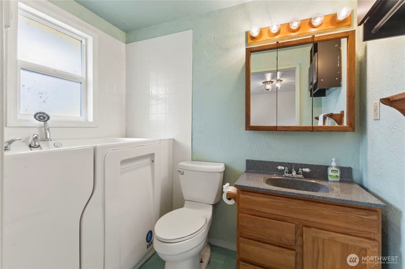 Property photo for 849 S Jackson Ave, Tacoma photo 16