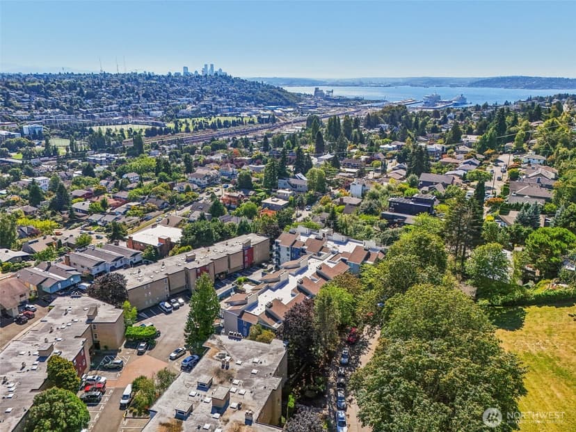 Property photo for 2510 W Bertona Street #213, Seattle photo 13