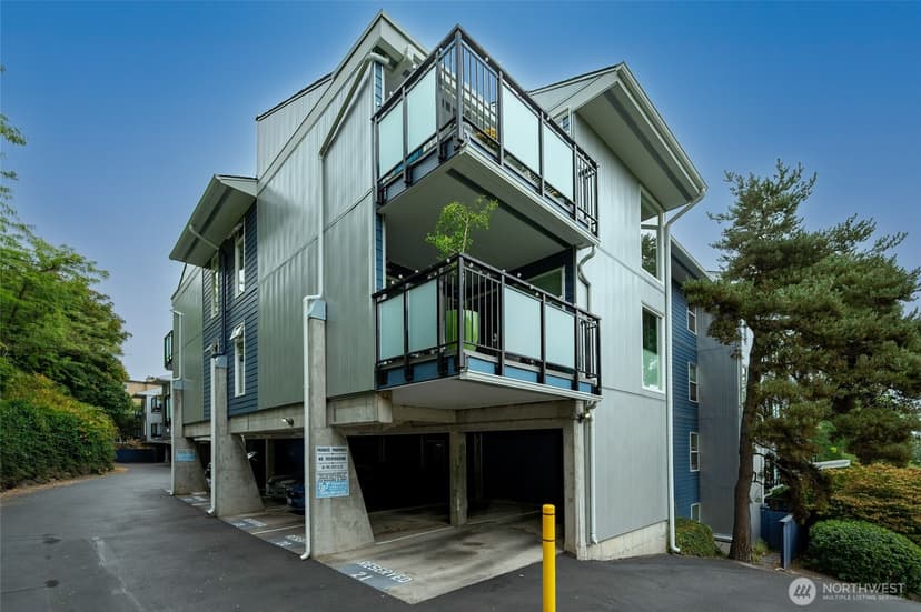 Property photo for 2510 W Bertona Street #213, Seattle photo 11