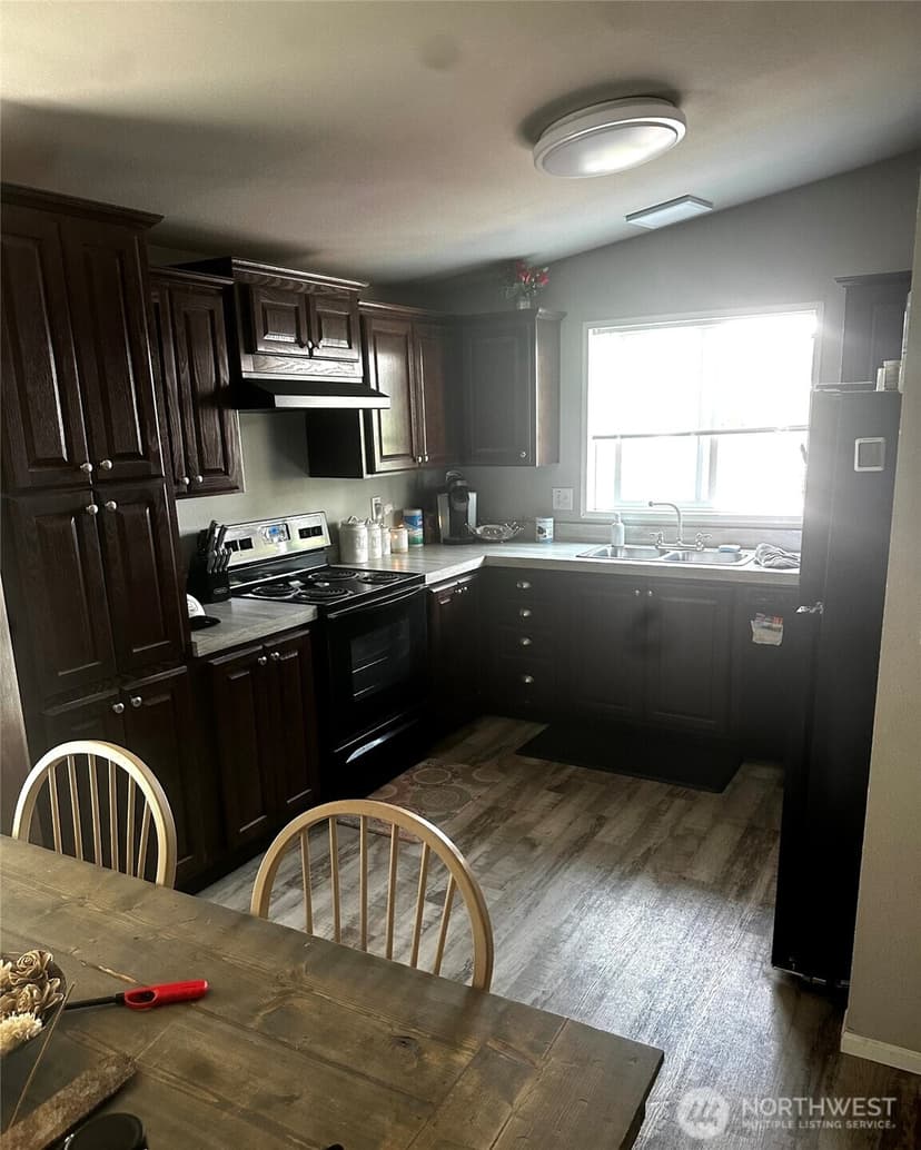 Property photo for 10711 W 9th Avenue Ct S, Tacoma photo 6
