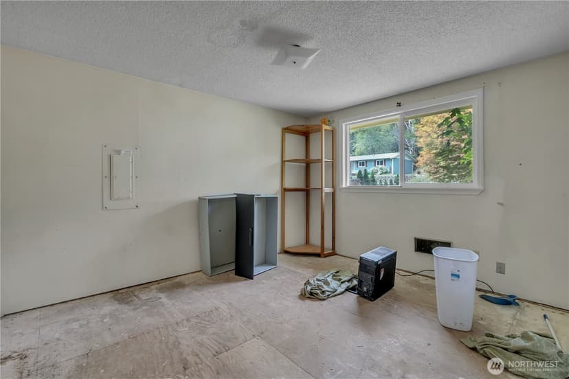 Property photo for 9175 Lawrence Drive SE, Port Orchard photo 13