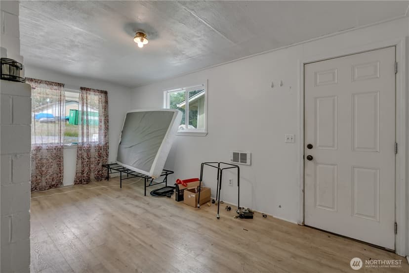 Property photo for 9175 Lawrence Drive SE, Port Orchard photo 11