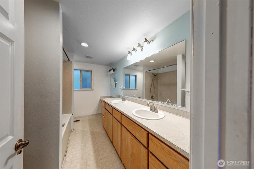 Property photo for 5019 Vickery Avenue E, Tacoma photo 15