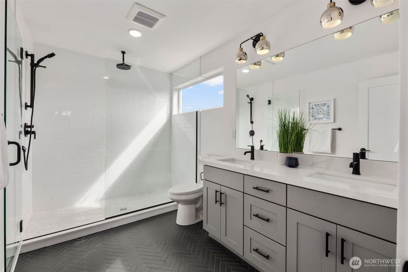 Property photo for 817 C S Rose Street, Seattle photo 11