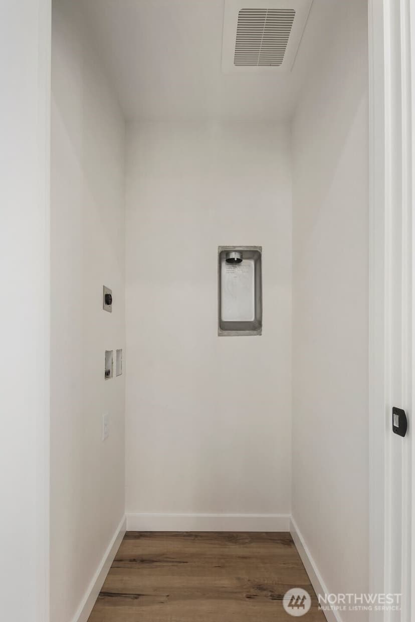 Property photo for 817 C S Rose Street, Seattle photo 20