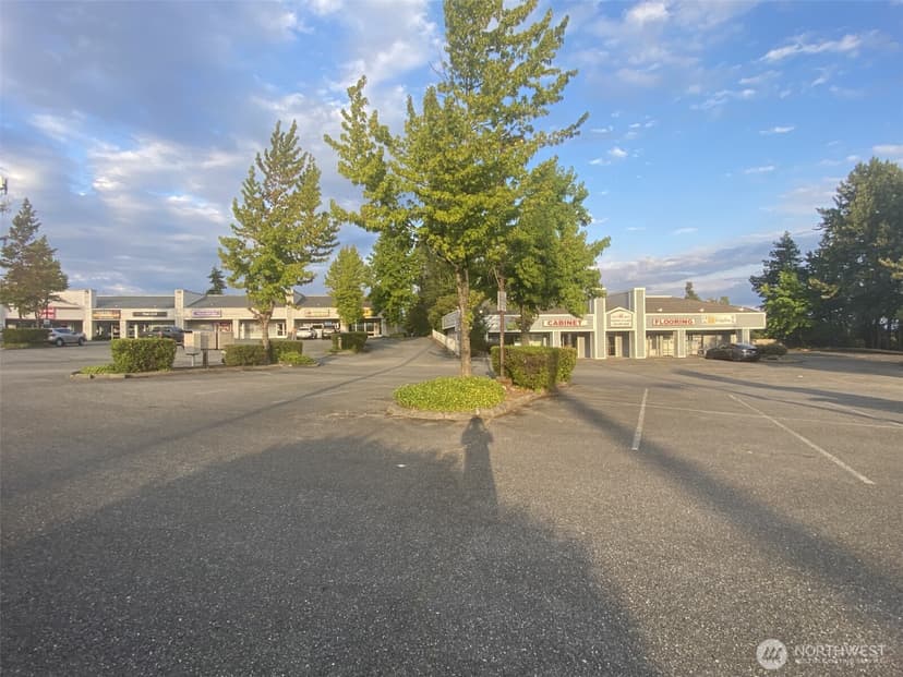 Property photo for 14007 Highway 99 #F, Lynnwood photo 11