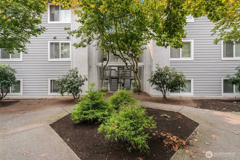 Property photo for 6700 NE 182nd Street #A306, Kenmore photo 16