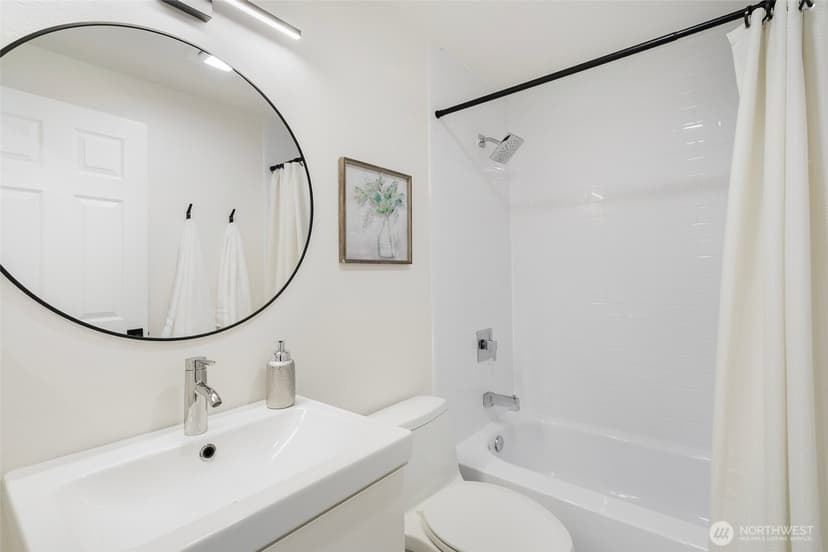 Property photo for 6700 NE 182nd Street #A306, Kenmore photo 12