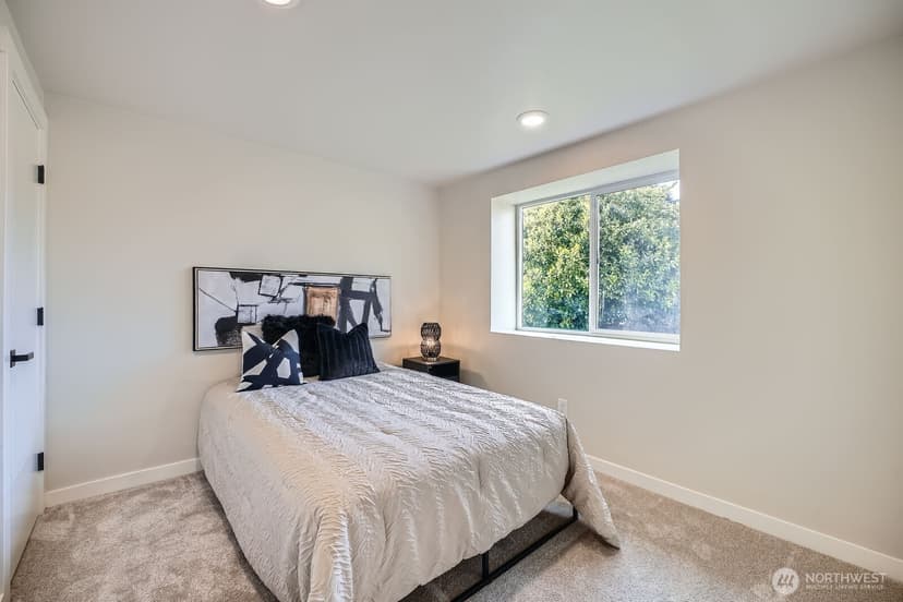 Property photo for 9206 33rd Avenue Ct S, Lakewood photo 16