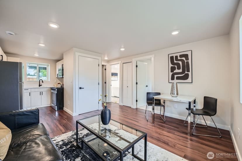 Property photo for 9206 33rd Avenue Ct S, Lakewood photo 6