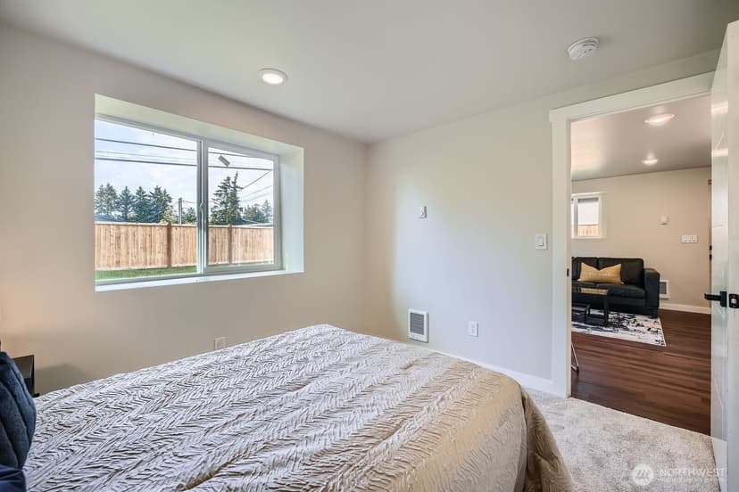 Property photo for 9206 33rd Avenue Ct S, Lakewood photo 17
