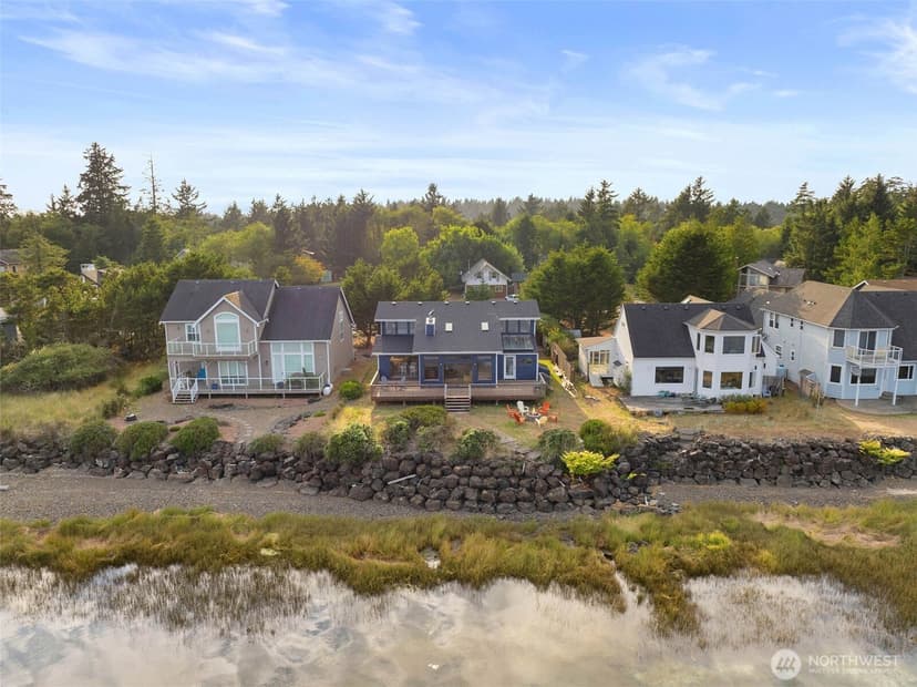 Property photo for 314 Harbor View Loop SE, Ocean Shores photo 2