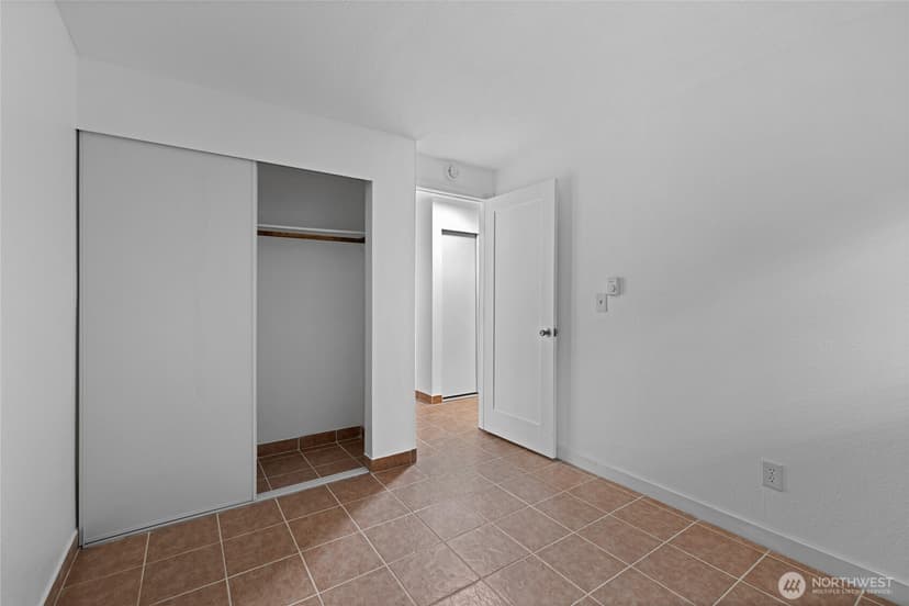Property photo for 15280 MacAdam Road S #E-101, Seattle photo 26