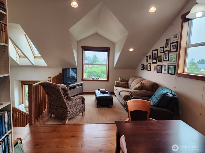 Property photo for 337 S Butter Clam Street SW, Ocean Shores photo 27