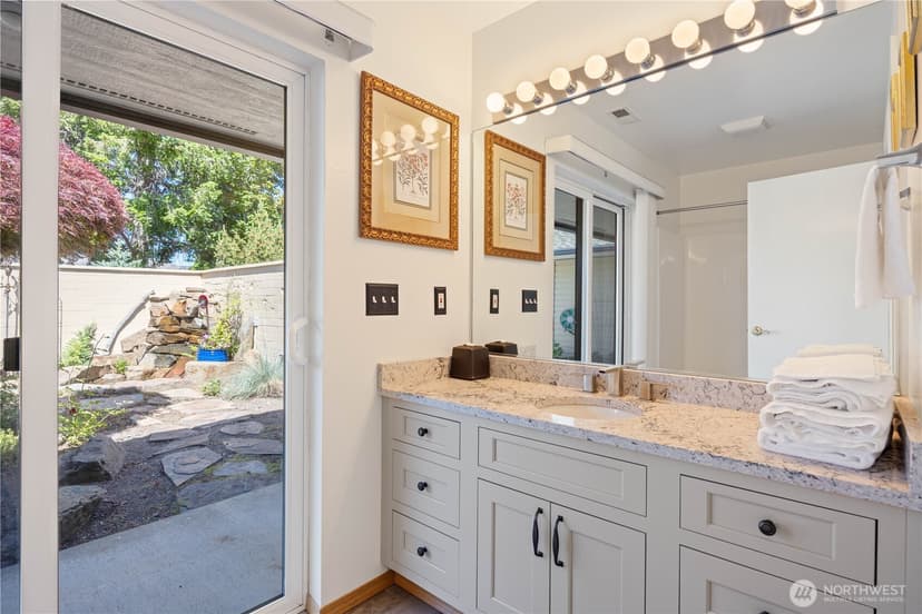 Property photo for 515 Halmalka Highlands Court #B, Manson photo 21