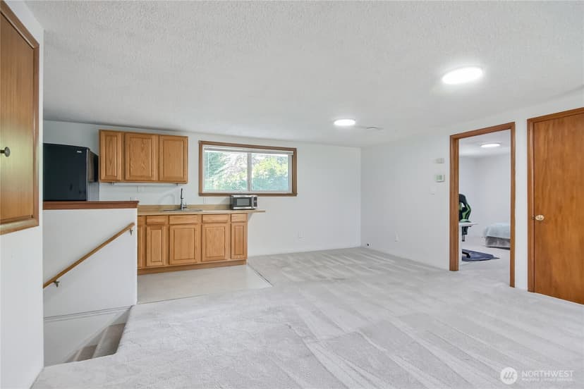 Property photo for 6902 Mount Tacoma Drive SW, Lakewood photo 27