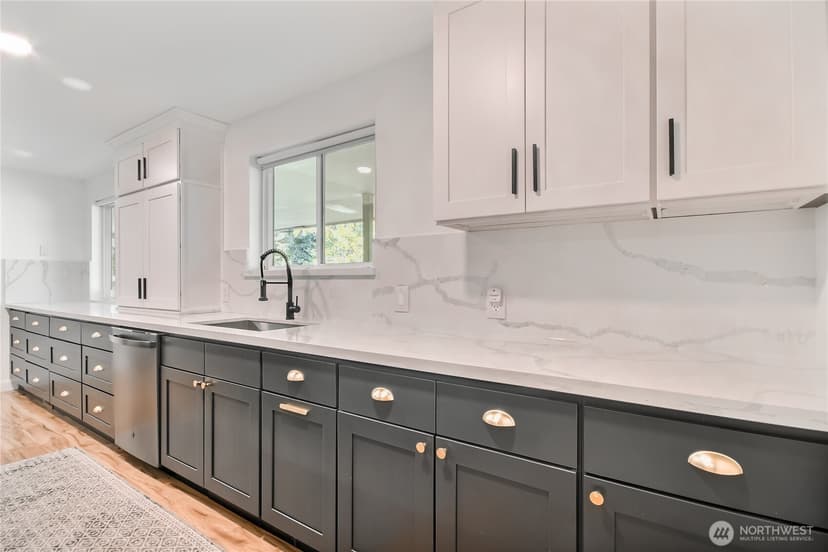 Property photo for 6902 Mount Tacoma Drive SW, Lakewood photo 18