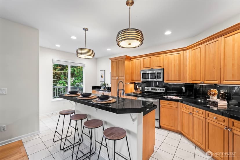 Property photo for 4329 Fairwood Boulevard NE, Tacoma photo 13