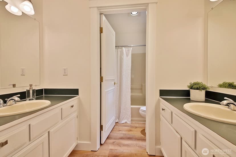 Property photo for 3198 Eaglecrest Lane, Clinton photo 27