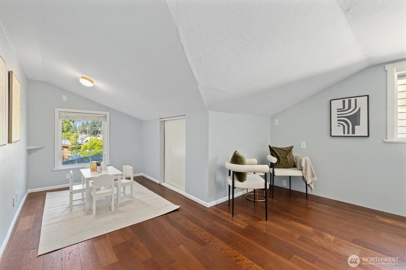 Property photo for 912 165th Avenue SE, Bellevue photo 10