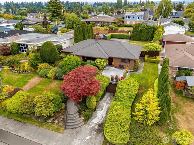 Property photo for 811 Rucker Avenue, Everett