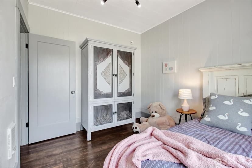 Property photo for 317 S Olympic Avenue, Arlington photo 18