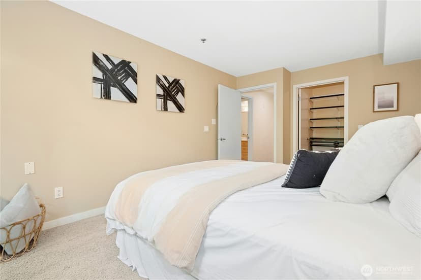 Property photo for 701 Galer Street #808, Seattle photo 19