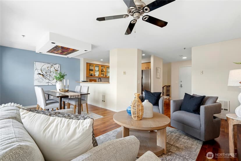 Property photo for 701 Galer Street #808, Seattle photo 14