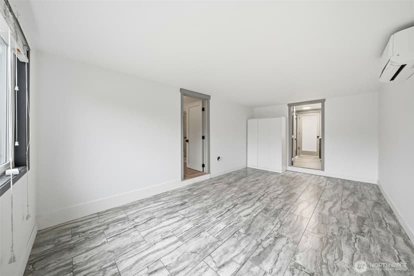 Property photo for 9612 Oak Lane SW, Lakewood photo 14