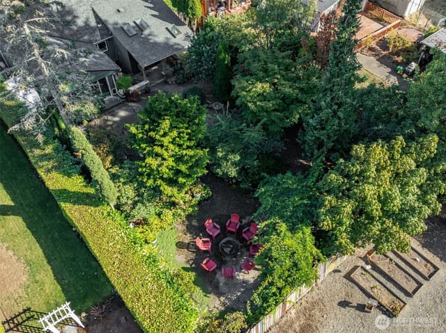 Property photo for 9612 Oak Lane SW, Lakewood photo 4