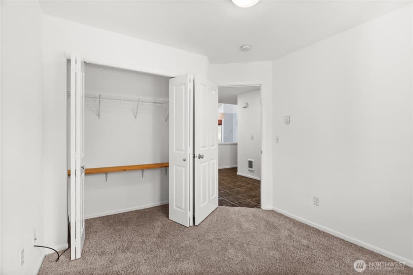 Property photo for 5817 Acclaimation Street E, Fife photo 21