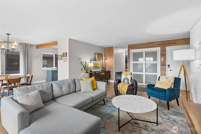 Property photo for 1110 5th Avenue S #204, Edmonds photo 5