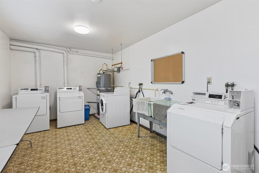 Property photo for 1110 5th Avenue S #204, Edmonds photo 13