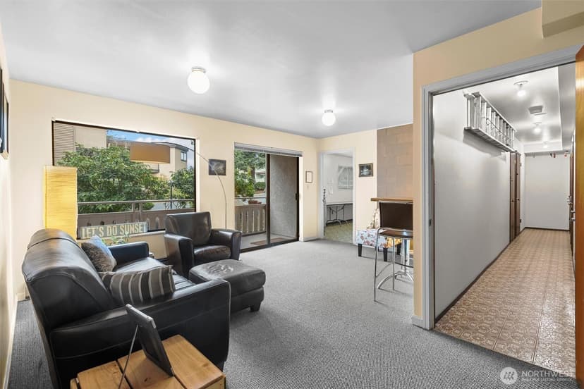 Property photo for 1110 5th Avenue S #204, Edmonds photo 12
